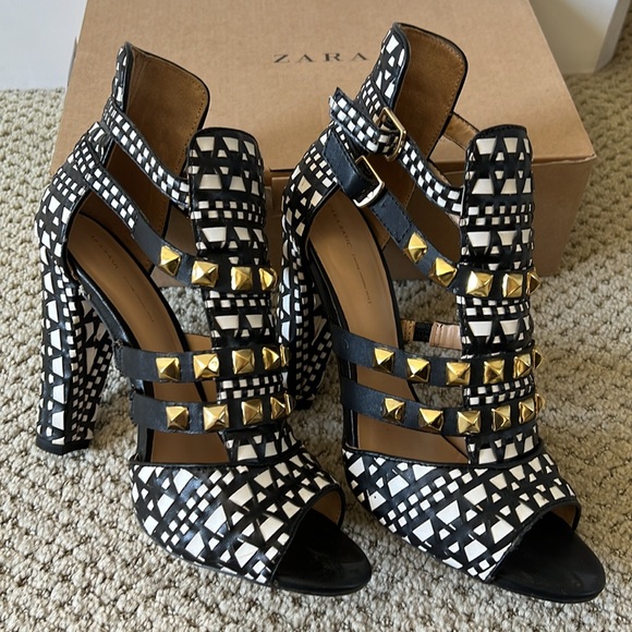 Zara Black and White Block Heels - Picture 5 of 5